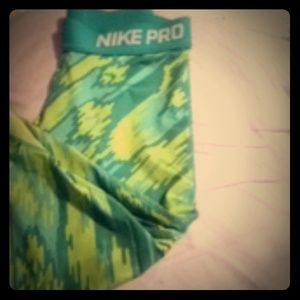 Nike pro laggings caprese